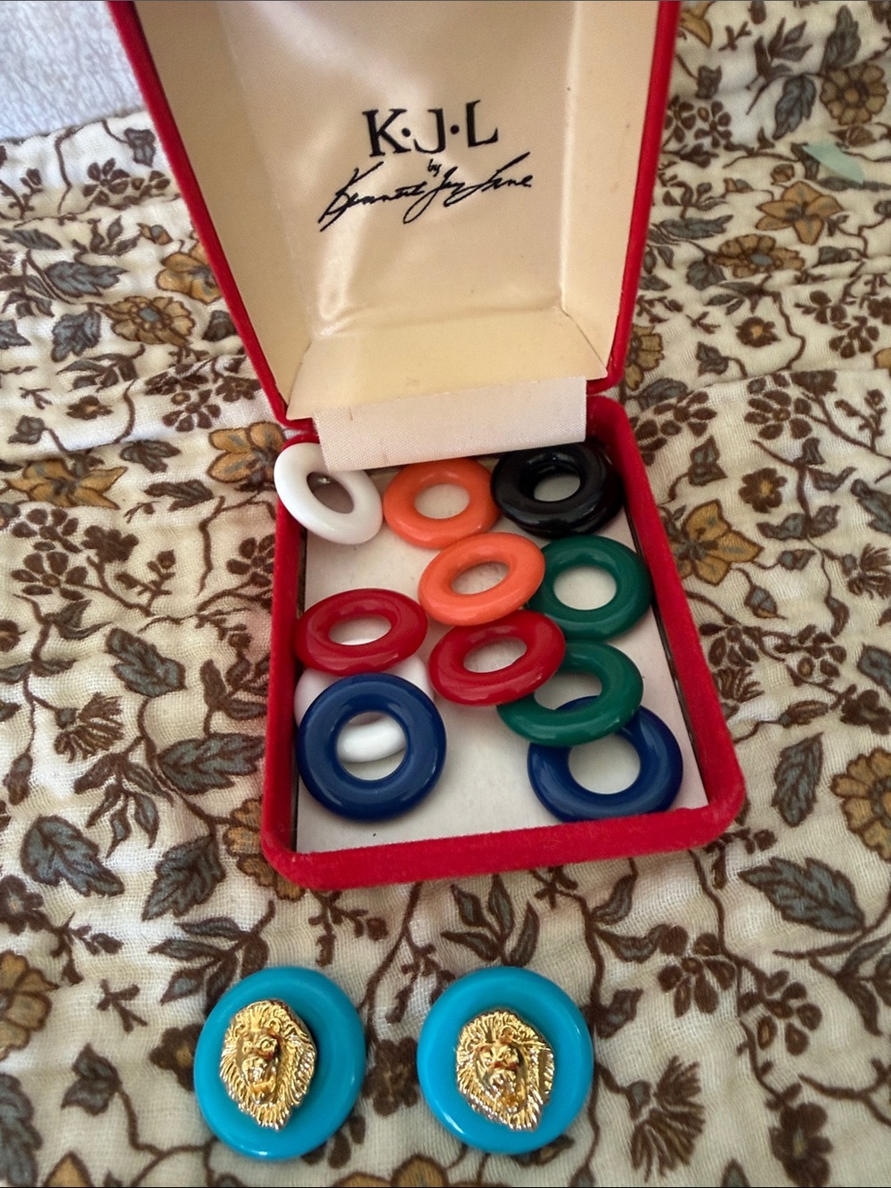 KJL lion interchangeable colorful earrings - in original case!